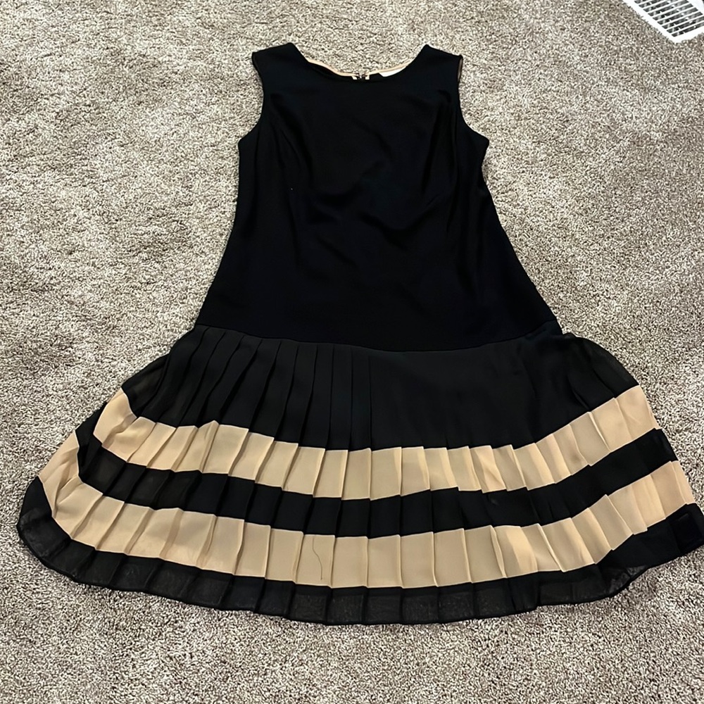 Women’s dress